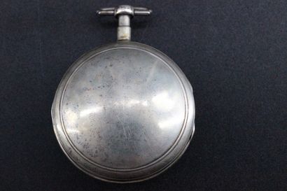 Montre oignon en argent, le cadran signé...