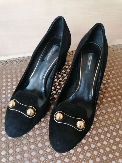 DOLCE ET GABBANA- Paire d'escarpins en daim...