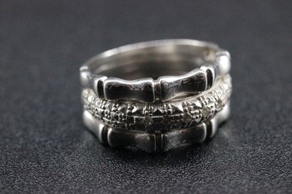 Bague en or blanc. PB: 6,18 grs. TDD 53
