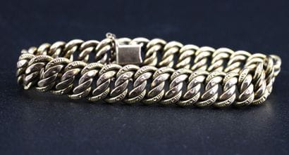 18k yellow gold articulated bracelet. 27.37...