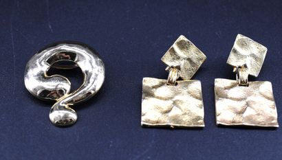 YVES SAINT LAURENT - Gold-plated metal scarf...