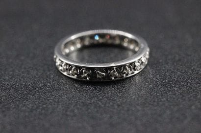 18k white gold wedding band set with diamonds....