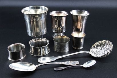 Silver lot including: a straight tumbler...