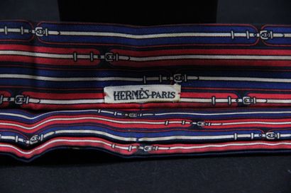 HERMES - Silk lavallière collar decorated...