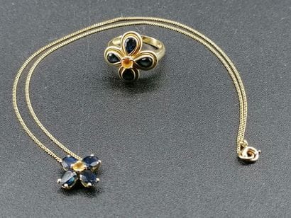 Set in 18k yellow gold comprising a 