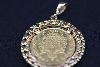 18k yellow gold pendant set with a 20F Napoléon...