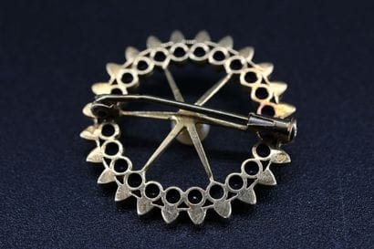 ROTARY, 18k yellow gold wheel set with blue...
