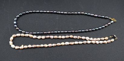 Set of 2 freshwater pearl necklaces