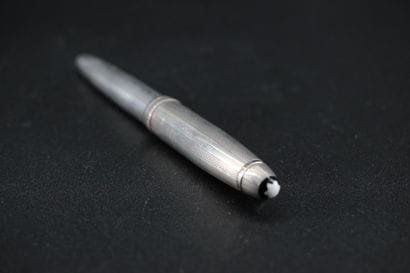 MONTBLANC - Silver fountain pen le gand modèle....