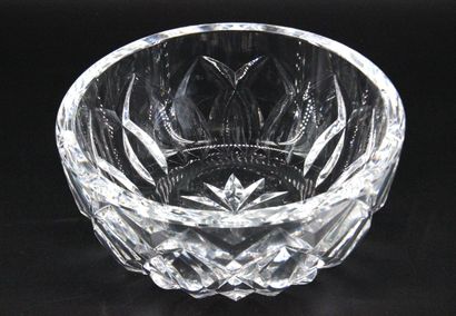 SAINT LOUIS - Salad bowl in cut crystal....