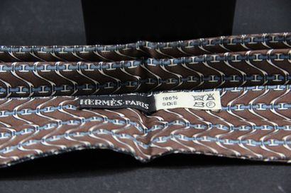 HERMES - Silk lavallière collar decorated...