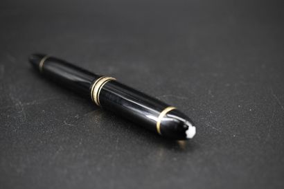 MONTBLANC - Fountain pen model 149 in black...