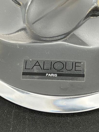 LALIQUE FRANCE
Group featuring a pair of...