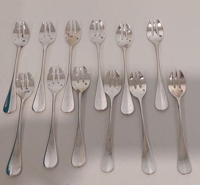 12 oyster forks in sterling silver, Minerve...
