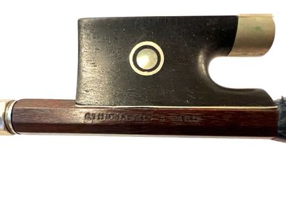 Violin bow
Mark Thomassin in Paris
(Slight...