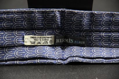 HERMES - Silk lavallière collar decorated...