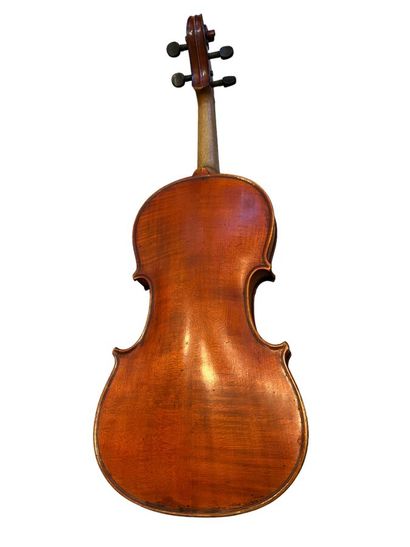 Violin
Apocryphal label inside the case 
