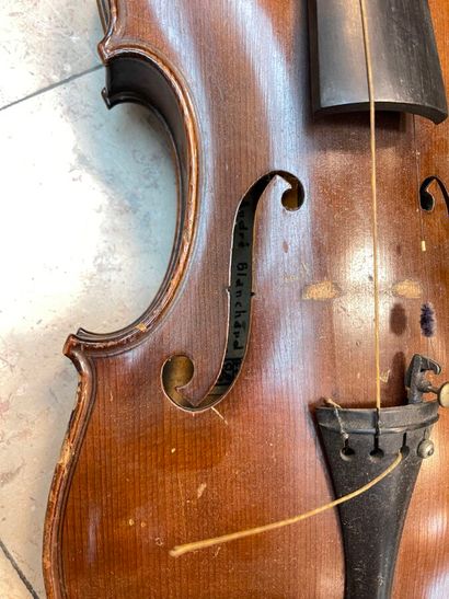 Violin bears a label andré BLANCHARD Rouen...