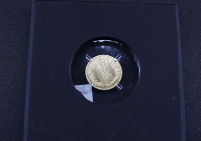 1 pièce en or de 250 euros. 3 grs