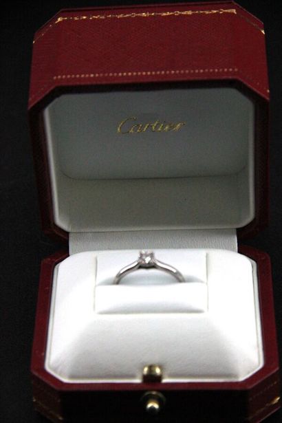 CARTIER - Solitaire platinum model 