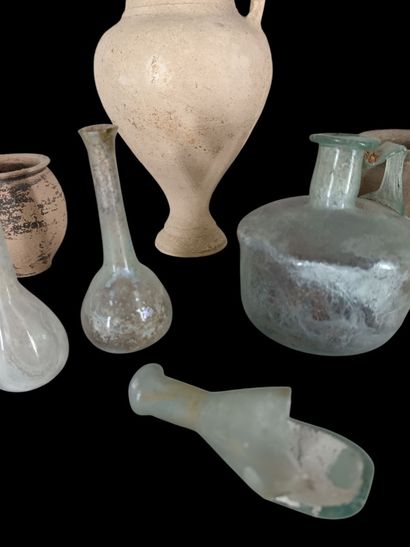 Beautiful set comprising a pedestal jug (Roman...