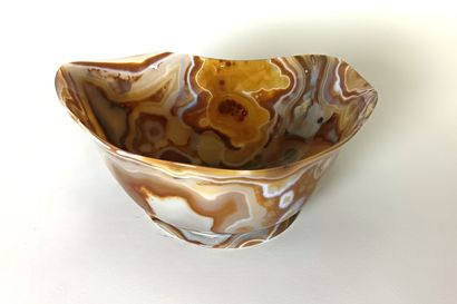 Agate bowl 
Exceptional Agate 