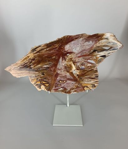 Agate and quartz
Bahia, Brazil (34cm wide...