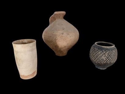 Interesting set of 3 Roman ceramics, 2nd-3rd...