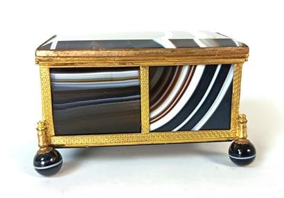 Jewelry box
Magnificent box in 