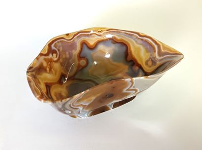 Agate bowl 
Exceptional Agate 