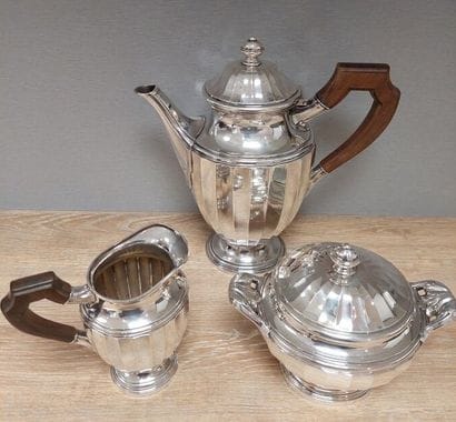 3-piece service in solid silver with Minerve...