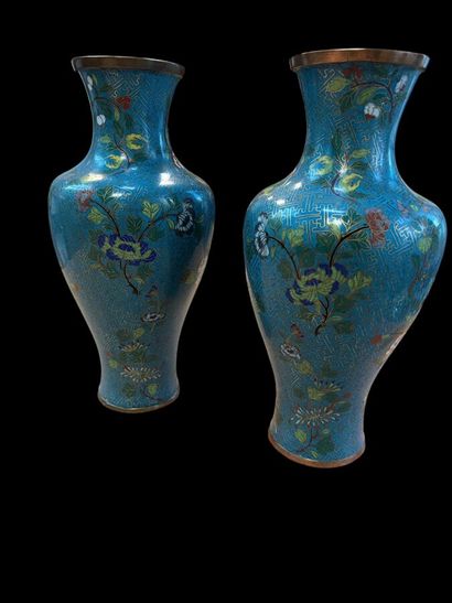 CHINA - Pair of cloisonné baluster vases...