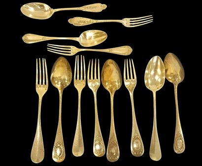 Set of silver flatware (mismatched). 794...