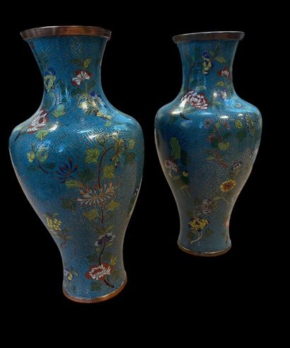 CHINA - Pair of cloisonné baluster vases...