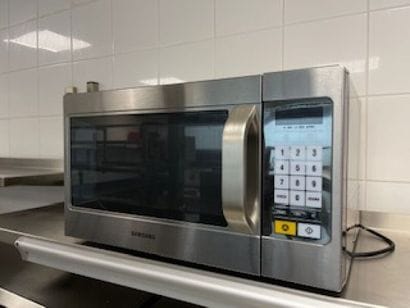 2 fours micro-ondes SAMSUNG