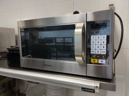 2 fours micro-ondes SAMSUNG