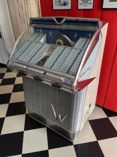 Jukebox WURLITZER Stereophonic à 200 sélections
Année:...