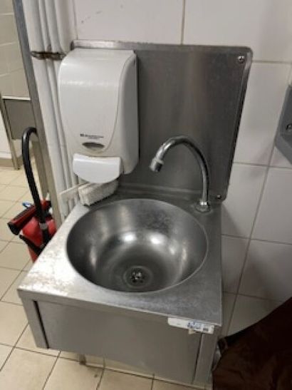 Lave-main en inox