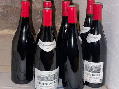 Stock d'alcools (24 bouteilles), bières,...