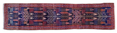 Important LORI-BAKTIARI gallery carpet, (Persia),...