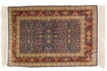 Fine signed silk HÉRÉKÉ rug (Asia Minor),...