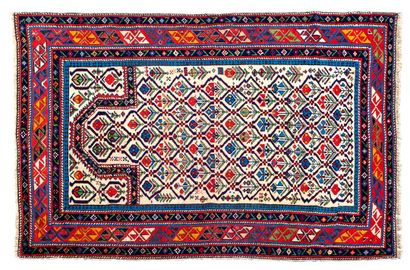 Beautiful DAGHESTAN (Caucasus) rug, late...