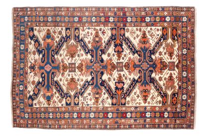 SEIKHOUR carpet (Caucasus), late 19th century
Dimensions:...