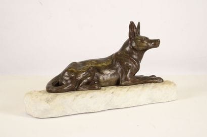 H. PAYEN (1894-1933), after. Reclining dog....