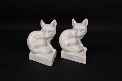 La LOUVIERE. Pair of art deco ceramic bookends...