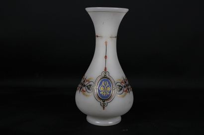 Large Art Deco period opaline vase decorated...
