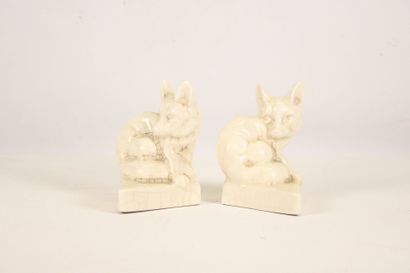 La LOUVIERE. Pair of art deco ceramic bookends...