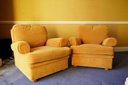 Chambre 313

Paire de fauteuils confortables...
