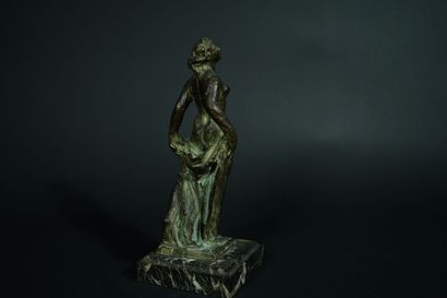 René HETZEL (1902-1972)
Nude woman
Bronze...