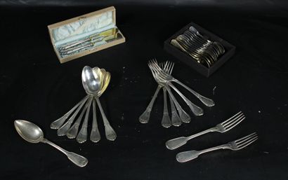 Réunion de couvert en argent 925/000 à décor...